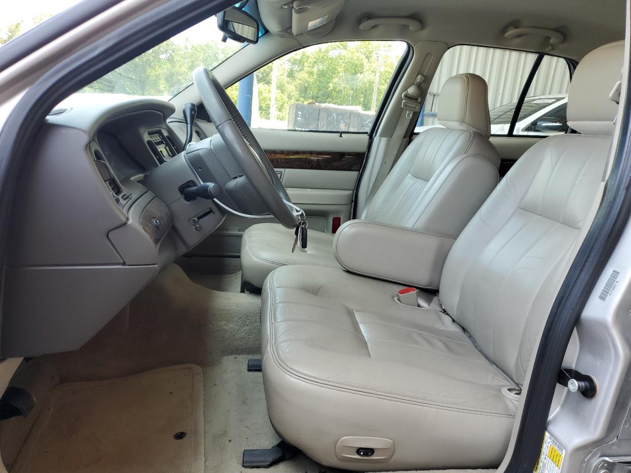 2010 MERCURY GRAND MARQ - Image 7