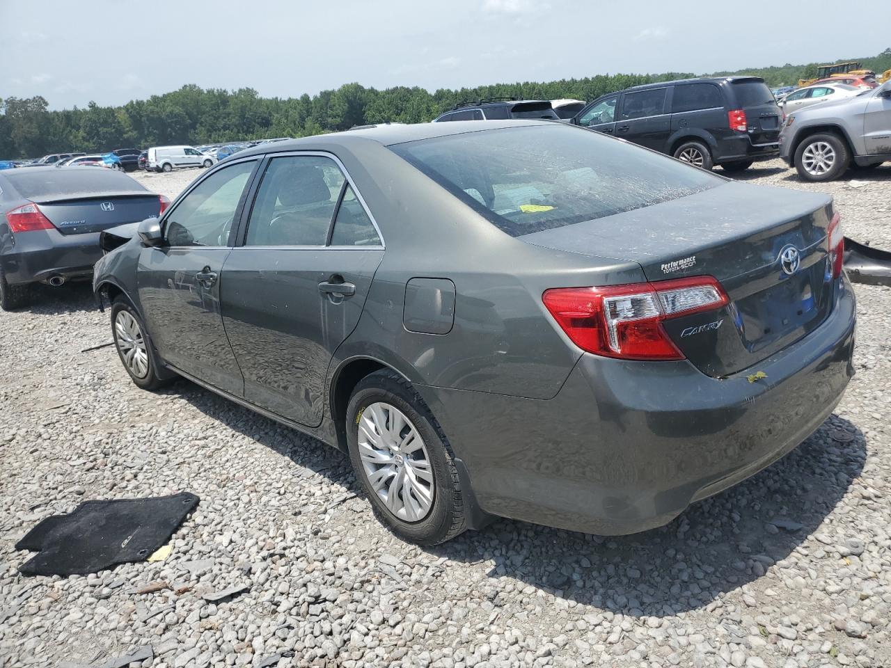2014 TOYOTA CAMRY L - Image 2