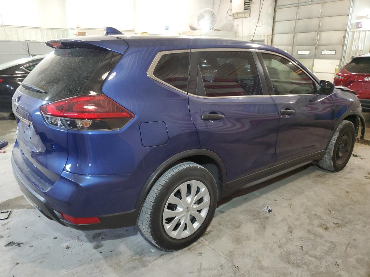 2018 NISSAN ROGUE S - Фото 3