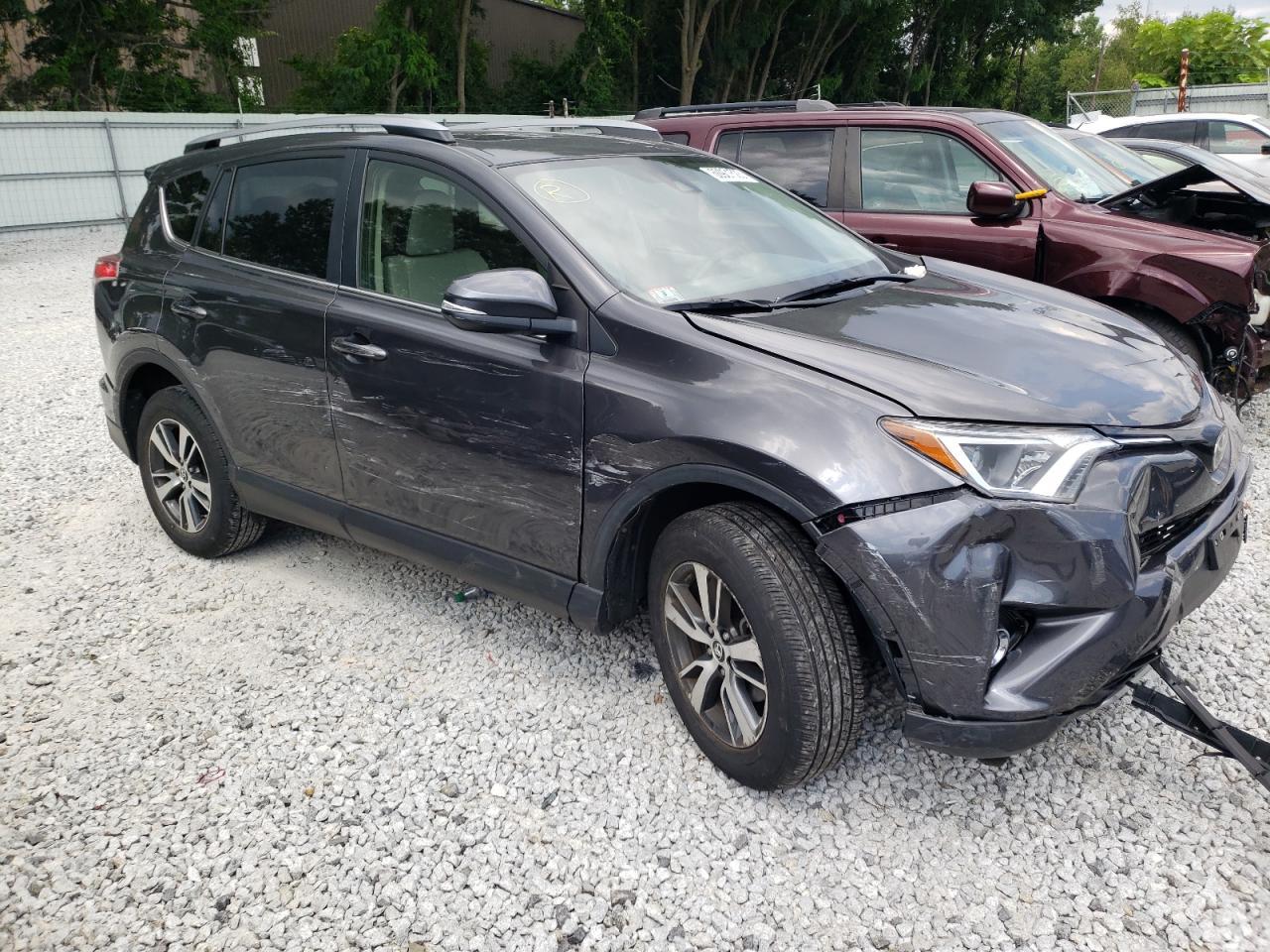 2017 TOYOTA RAV4 XLE - Image 4