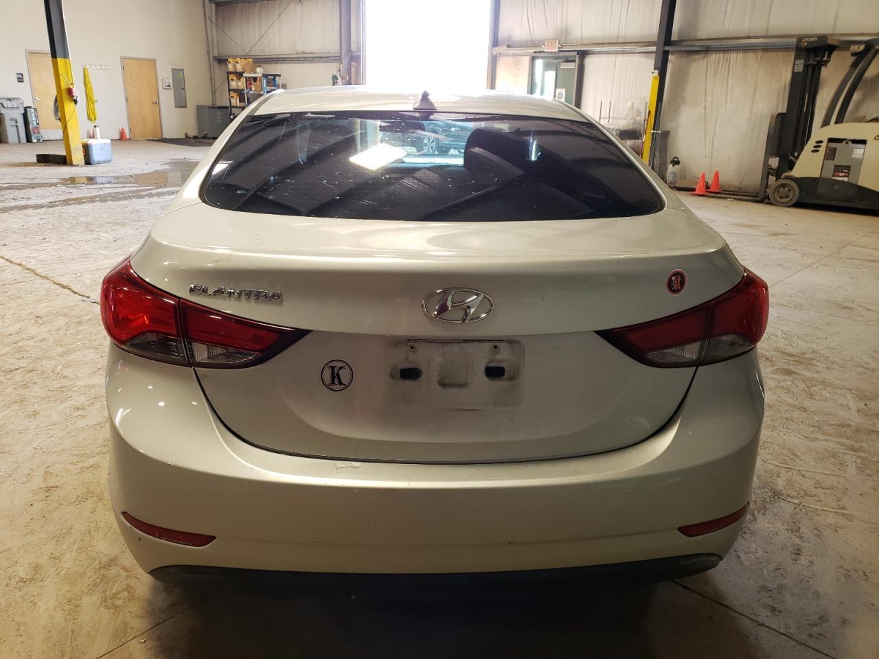 2015 HYUNDAI ELANTRA SE - Фото 6