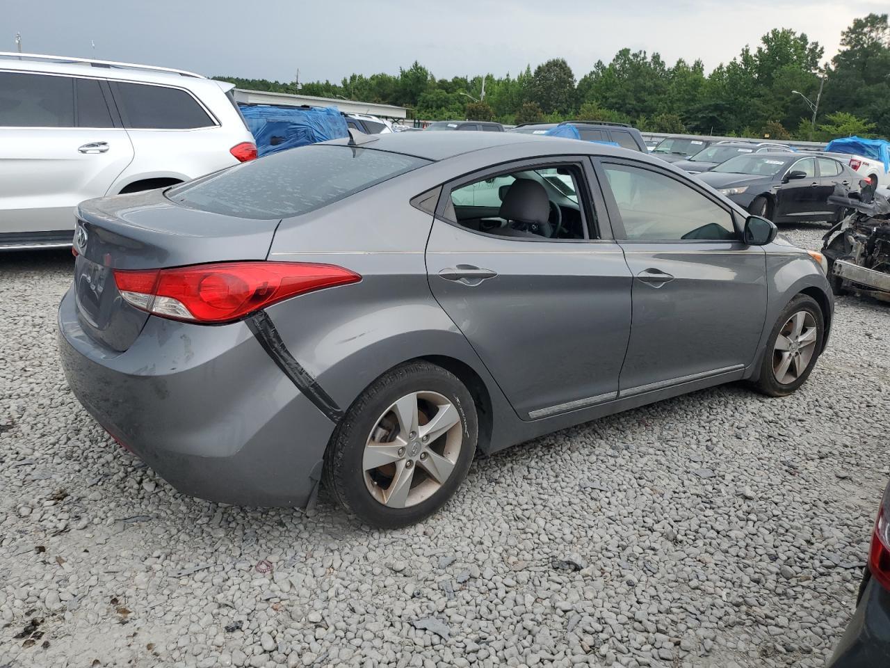 2013 HYUNDAI ELANTRA GL - Image 3