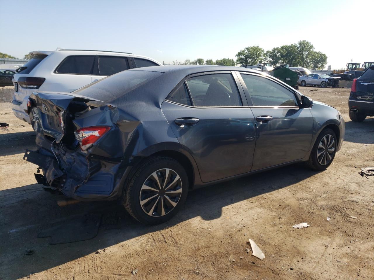 2015 TOYOTA COROLLA L - Фото 3