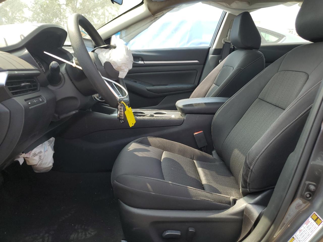 2022 NISSAN ALTIMA SV - Image 7