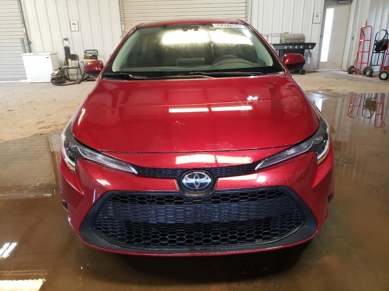 2022 TOYOTA COROLLA LE - Фото 5