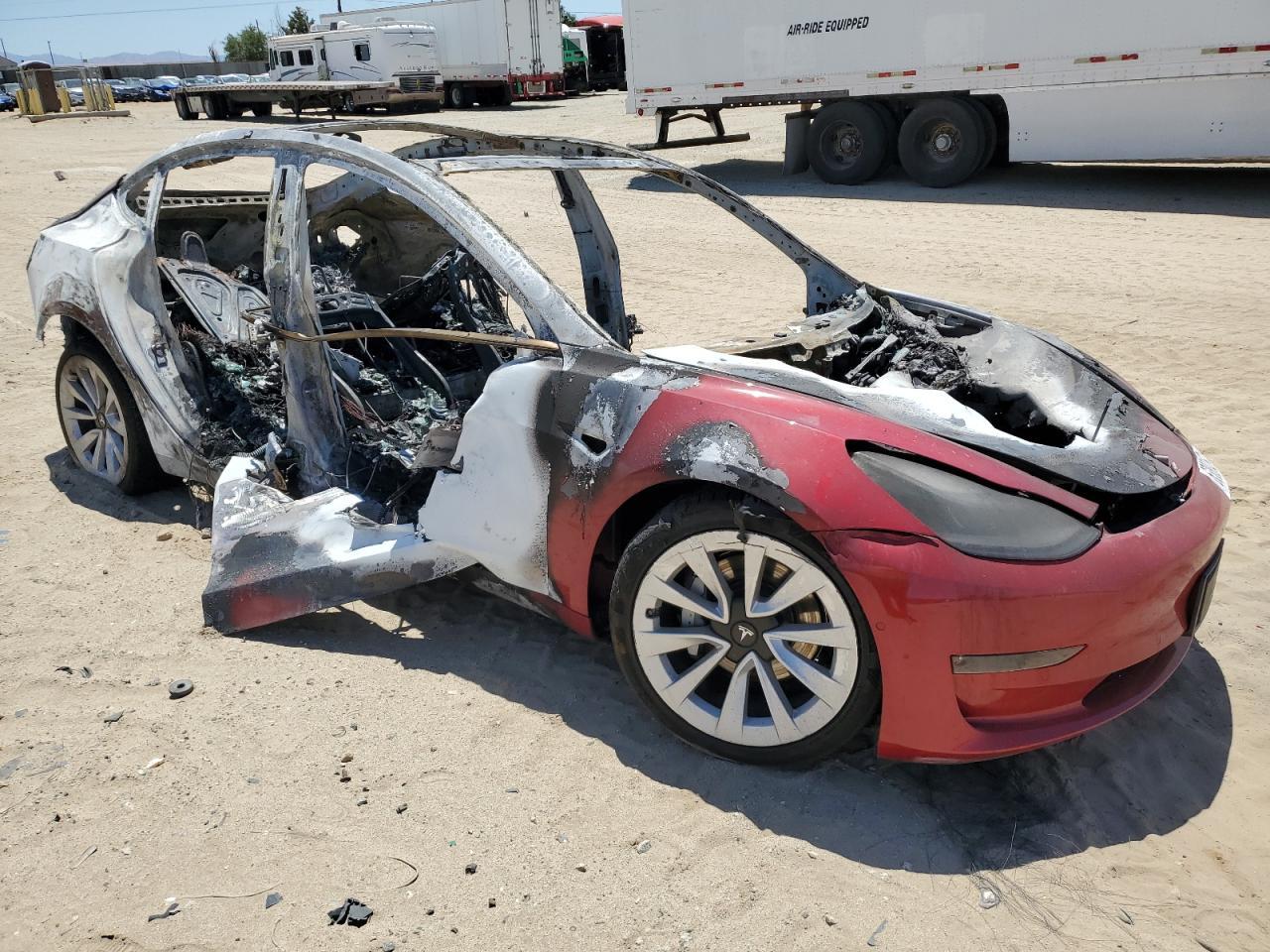 2022 TESLA MODEL 3 - Фото 4