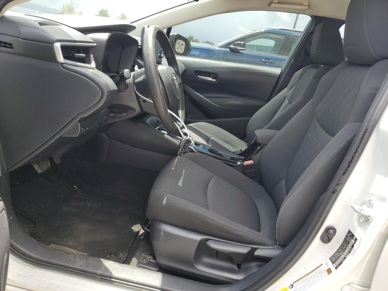 2021 TOYOTA COROLLA LE - Фото 7