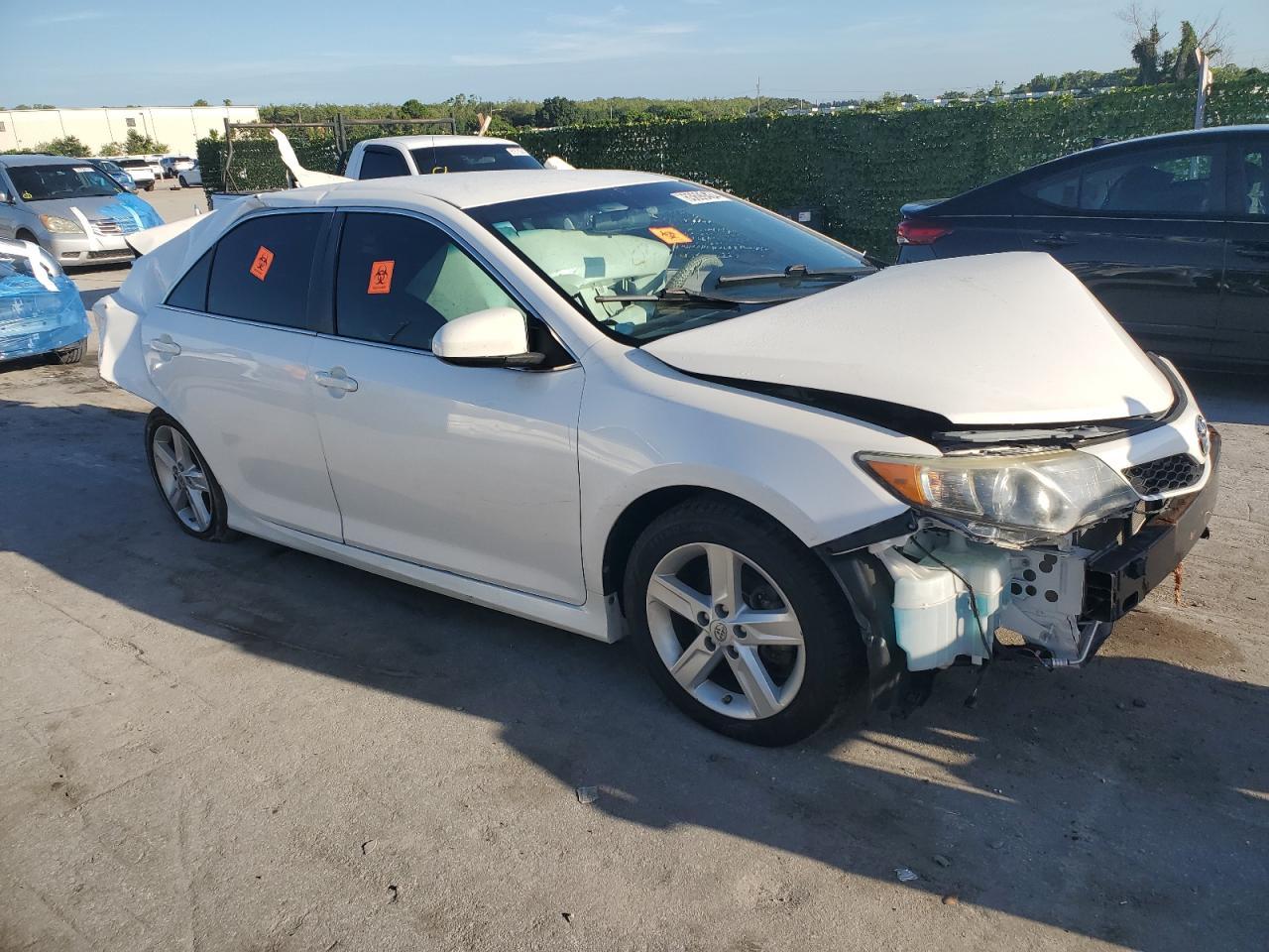 2014 TOYOTA CAMRY L - Image 4