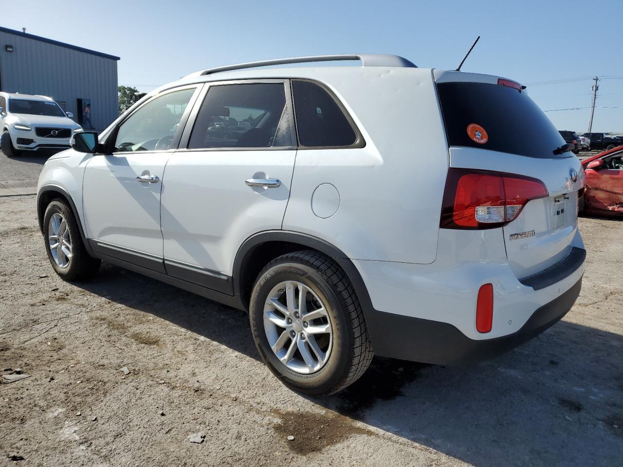 2014 KIA SORENTO LX - Image 2