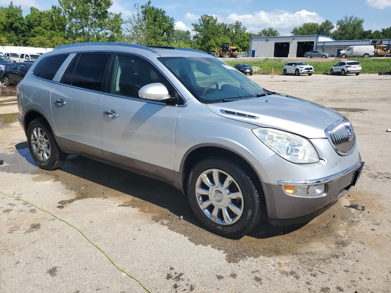 2011 BUICK ENCLAVE CX - Image 4