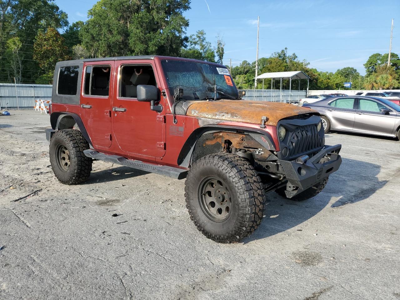2010 JEEP WRANGLER U - Image 4