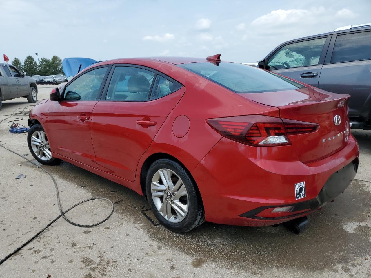 2019 HYUNDAI ELANTRA SE - Фото 2