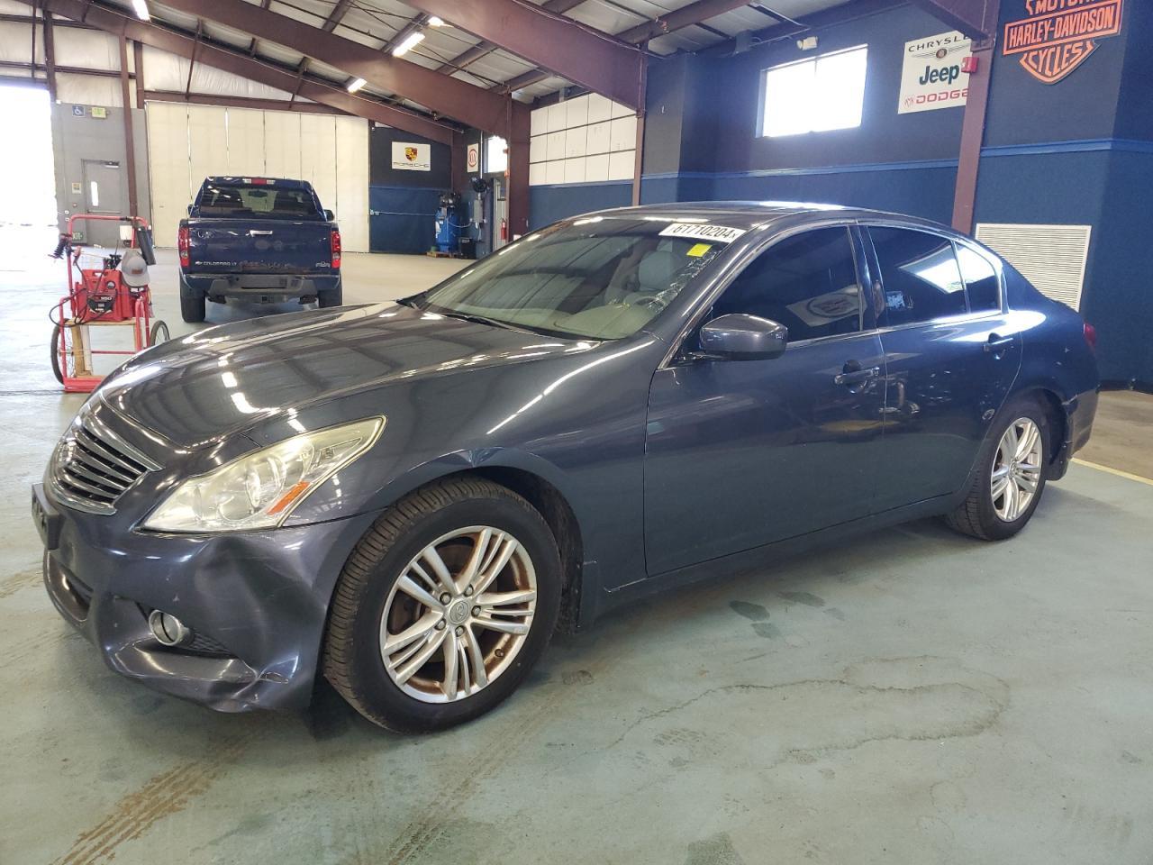 2010 INFINITI G37 car image