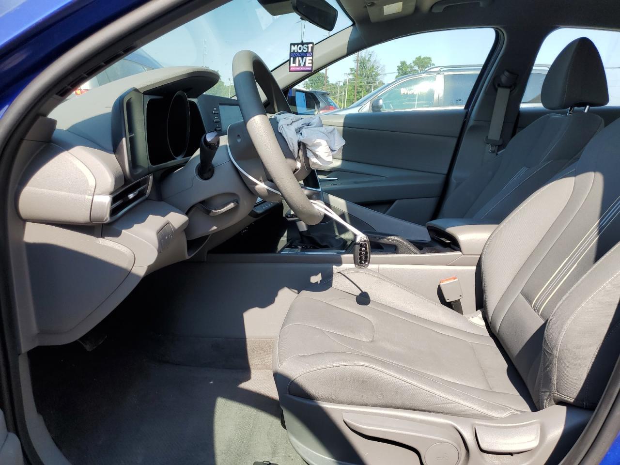 2022 HYUNDAI ELANTRA SE - Image 7