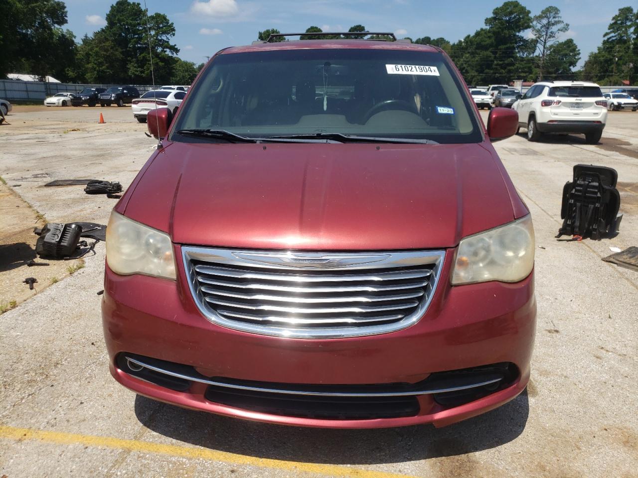 2014 CHRYSLER TOWN & COU - Image 5