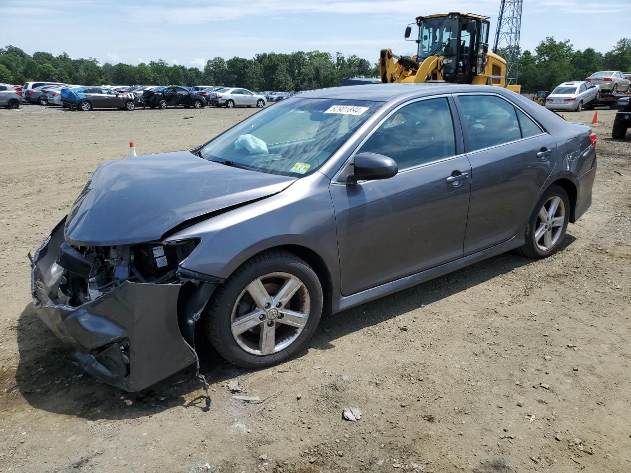 2014 TOYOTA CAMRY L