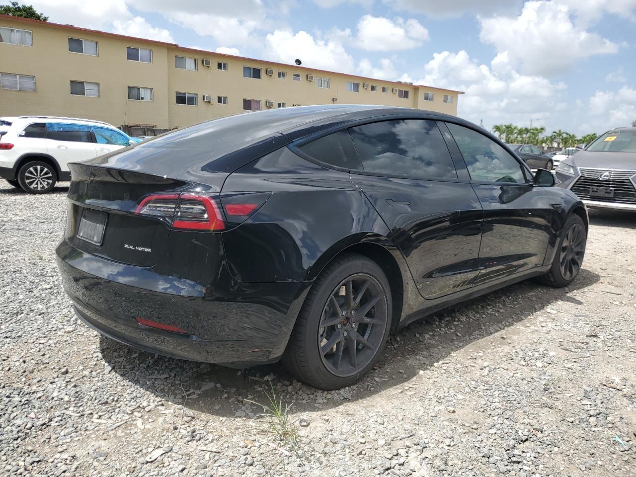2021 TESLA MODEL 3 - Фото 3