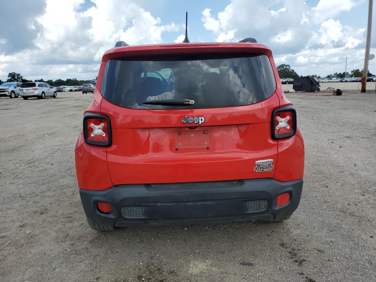 2016 JEEP RENEGADE L - Image 6