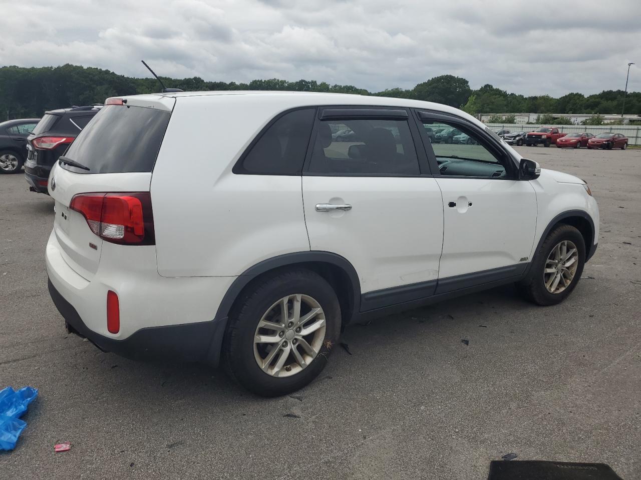 2014 KIA SORENTO LX - Image 3