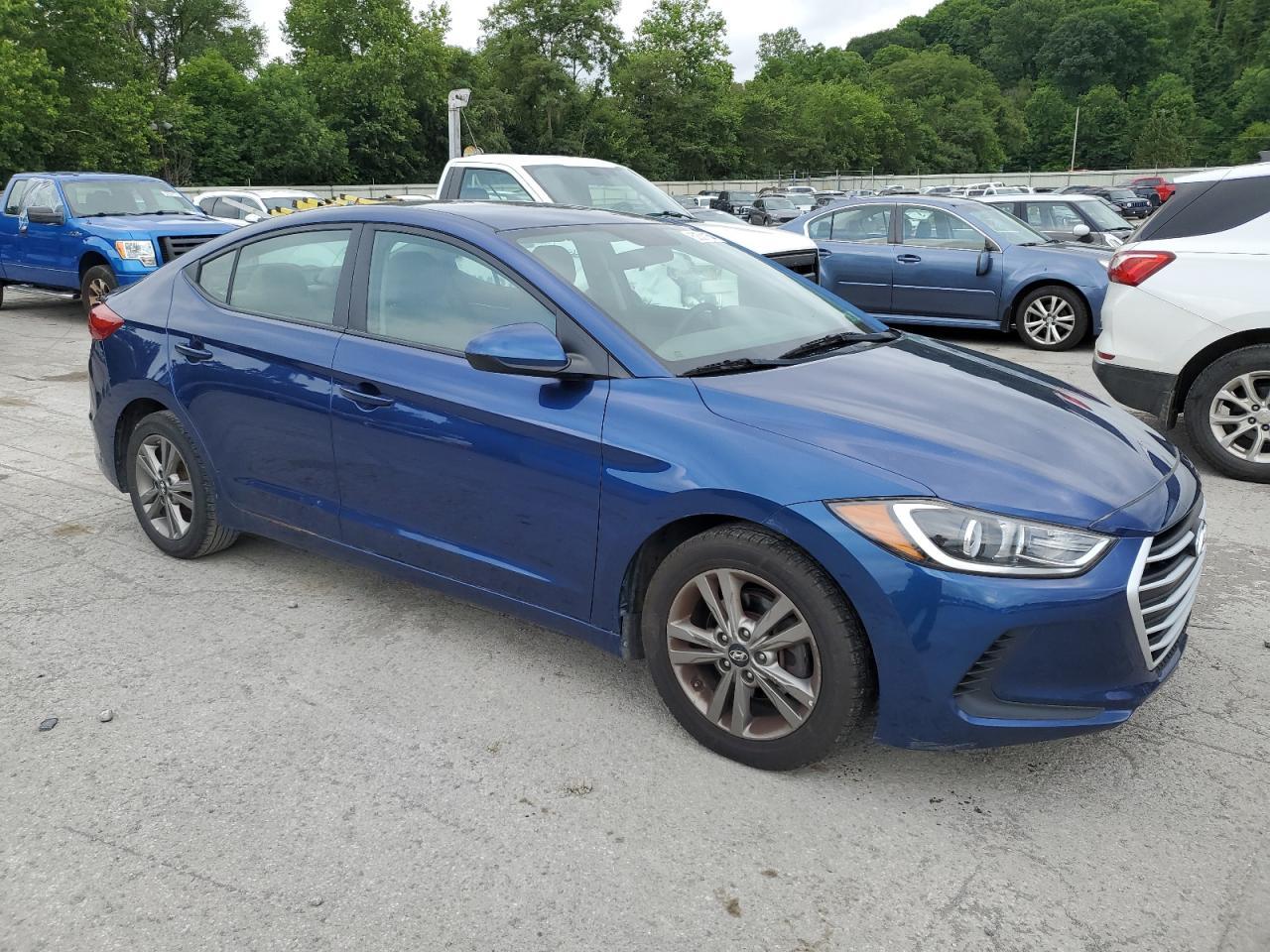2017 HYUNDAI ELANTRA SE - Фото 4