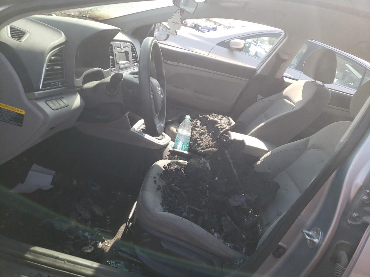2017 HYUNDAI ELANTRA SE - Image 7