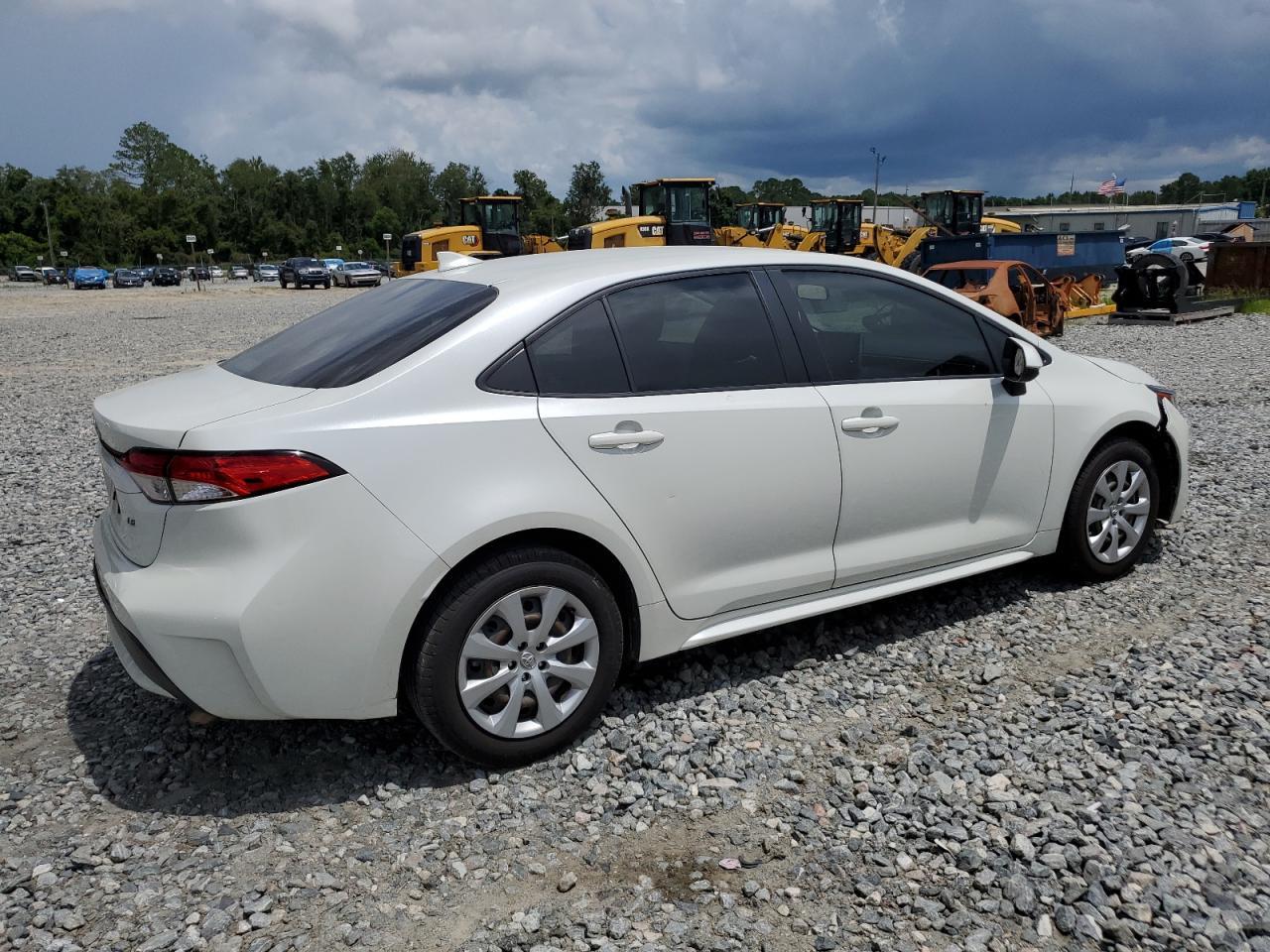 2021 TOYOTA COROLLA LE - Фото 3