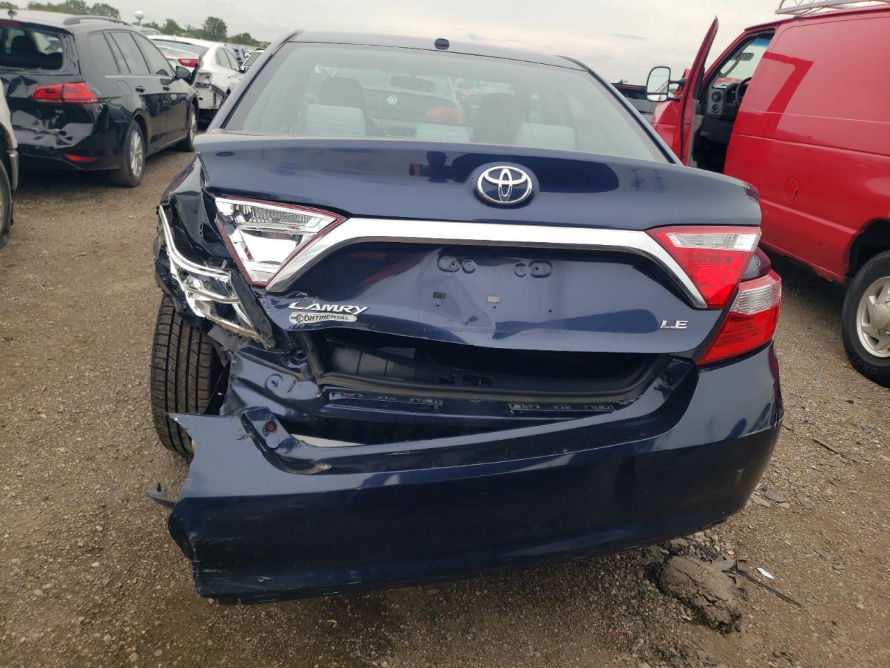 2017 TOYOTA CAMRY LE - Image 6