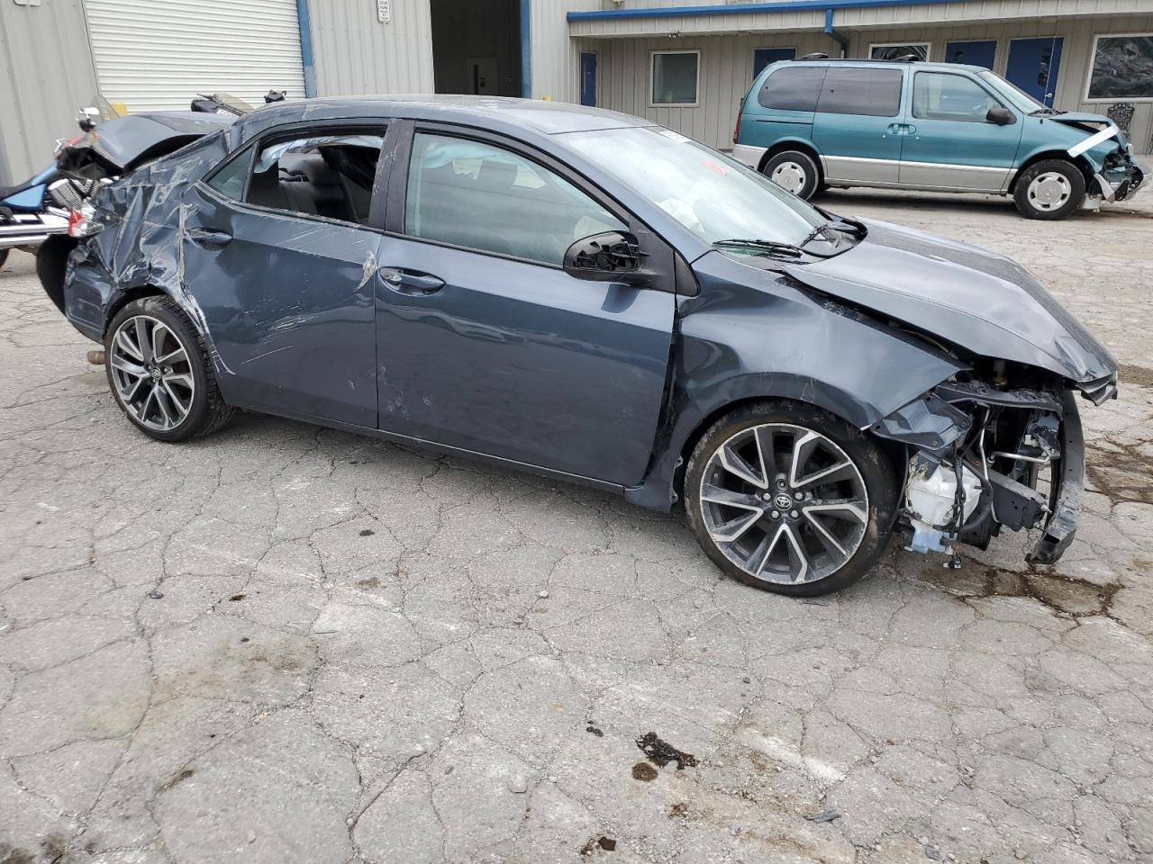 2016 TOYOTA COROLLA L - Фото 4