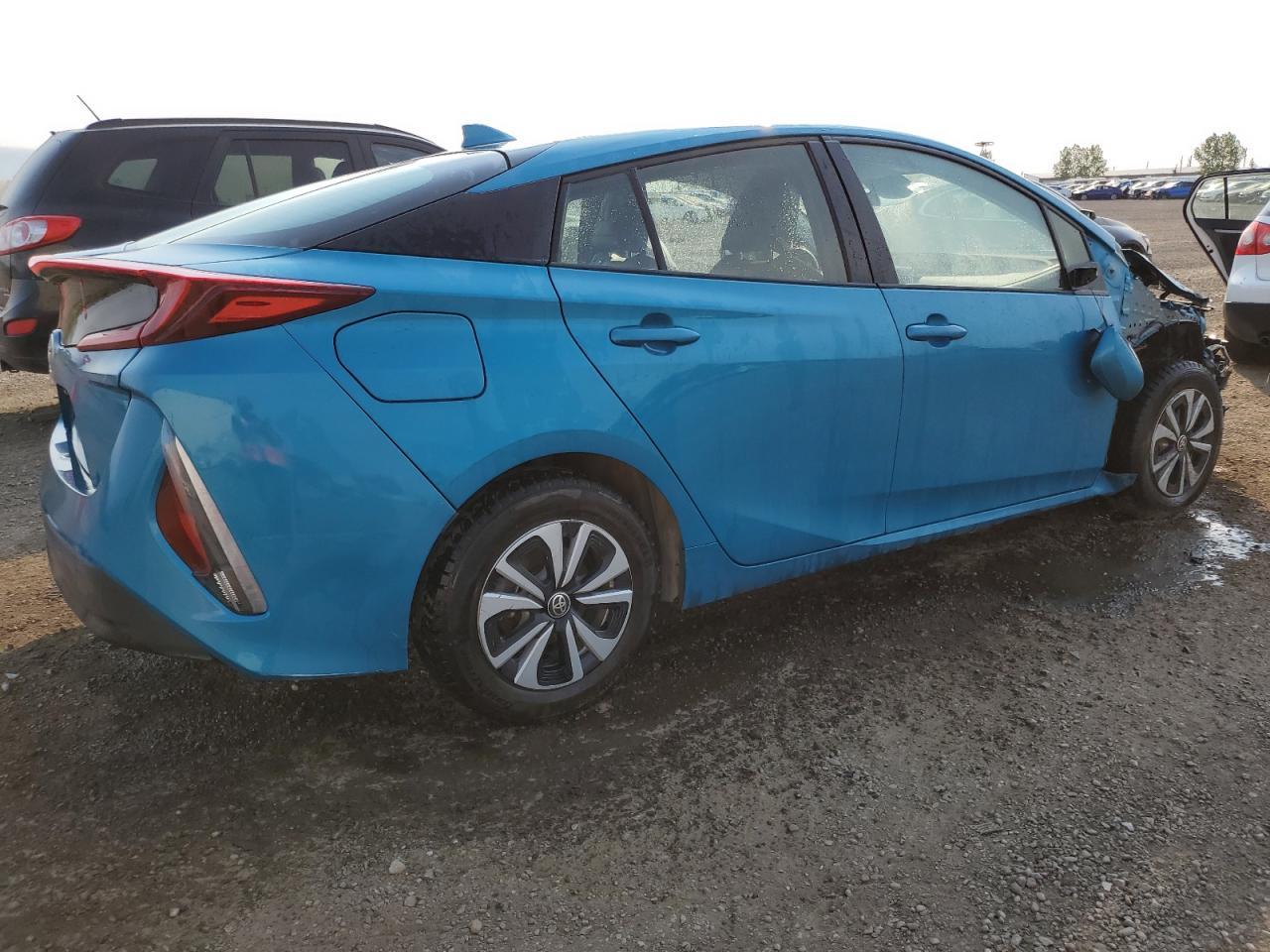 2018 TOYOTA PRIUS PRIM - Image 3