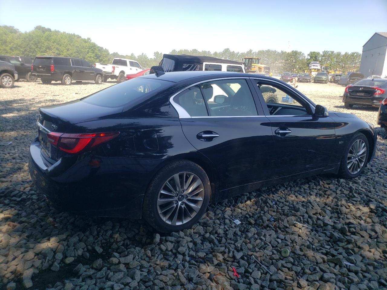 2019 INFINITI Q50 LUXE - Image 3