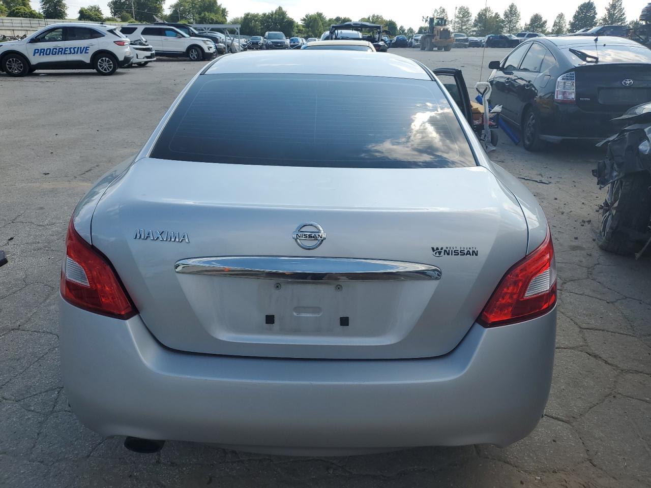 2011 NISSAN MAXIMA S - Фото 6