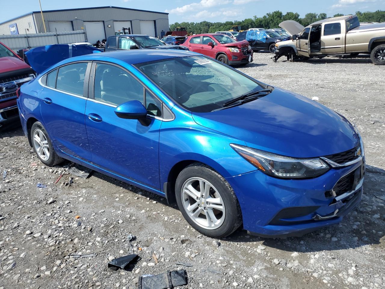 2017 CHEVROLET CRUZE LT - Image 4