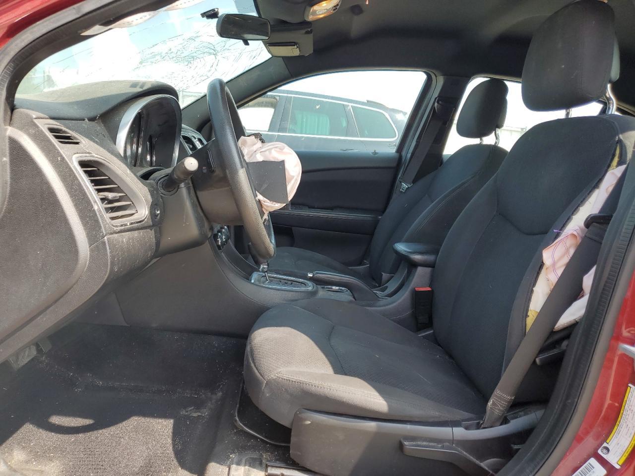 2013 CHRYSLER 200 LX - Фото 7