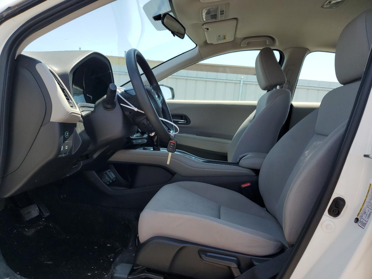 2018 HONDA HR-V LX - Image 7
