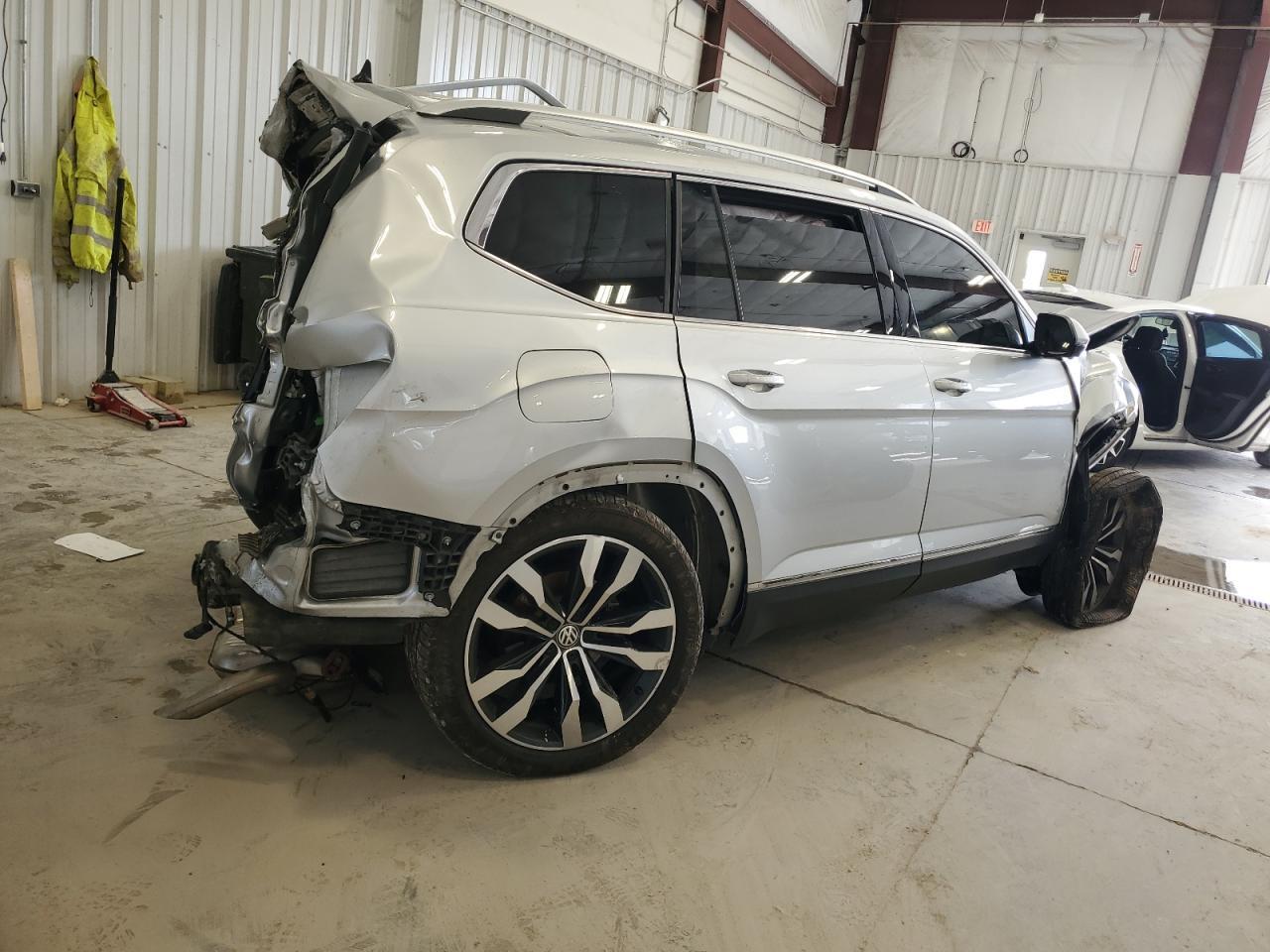 2019 VOLKSWAGEN ATLAS SEL - Image 3