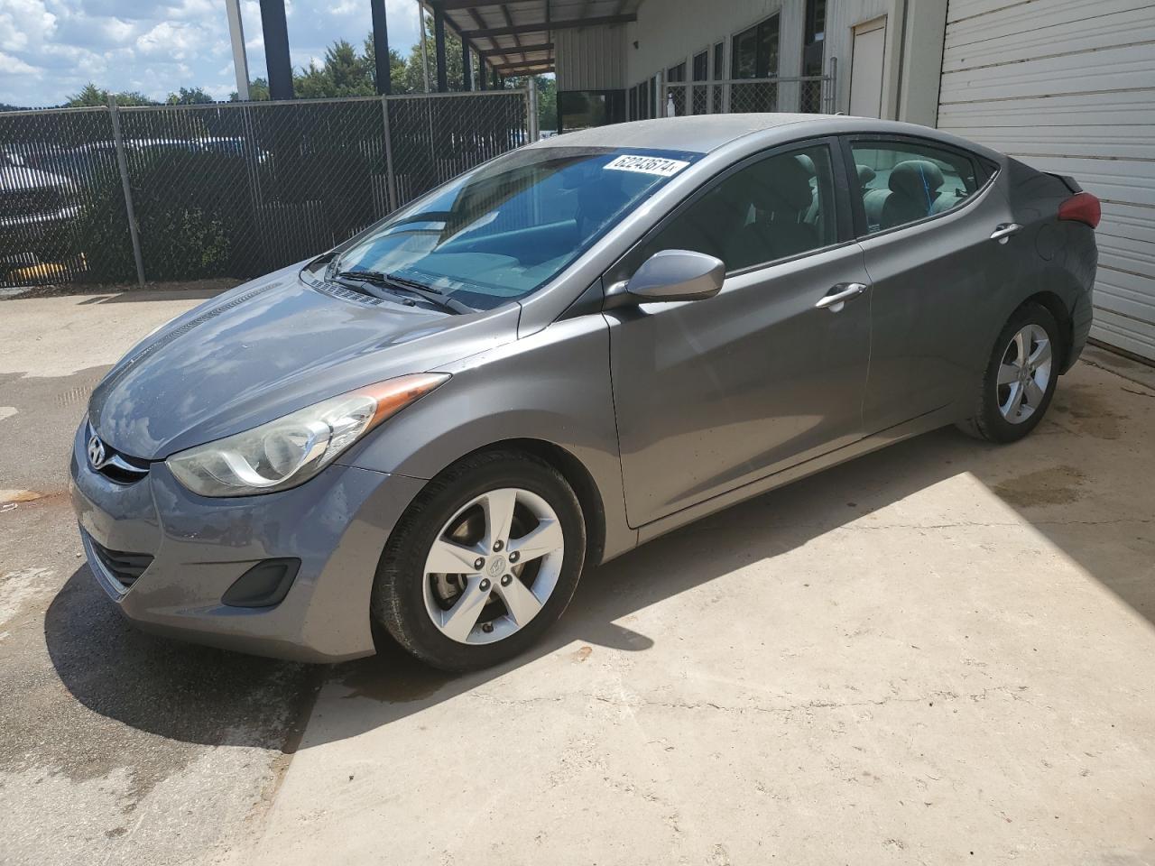 2013 HYUNDAI ELANTRA GL
