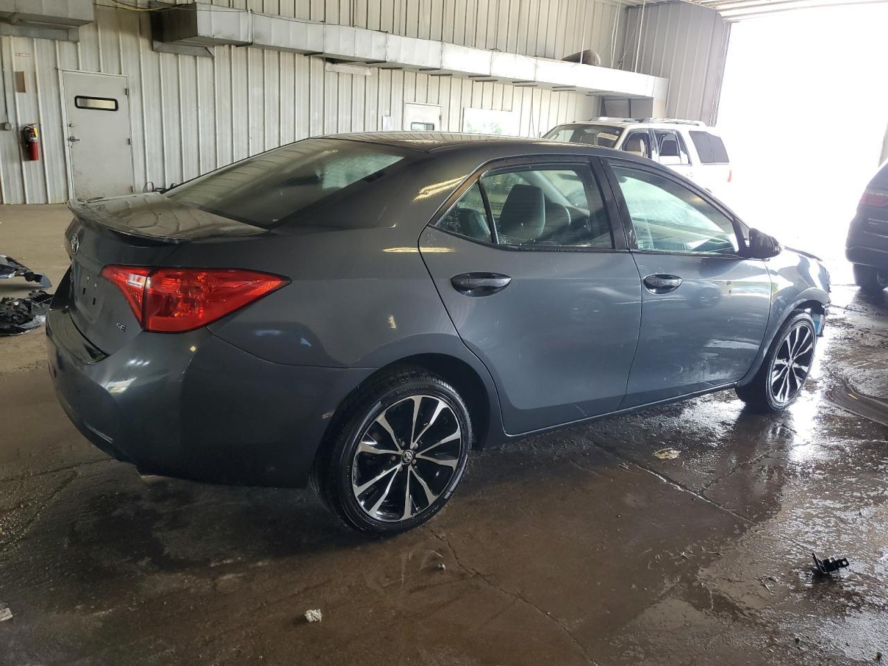 2018 TOYOTA COROLLA L - Image 3