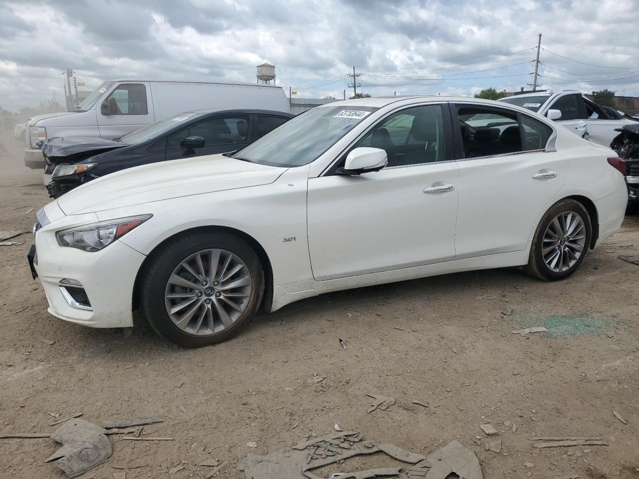 2018 INFINITI Q50 LUXE