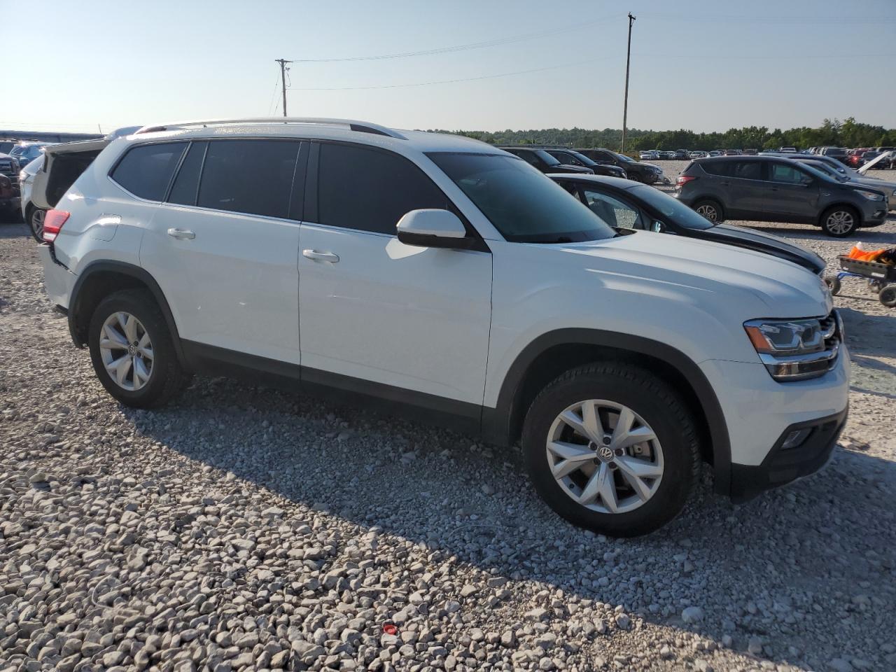 2018 VOLKSWAGEN ATLAS SE - Image 4