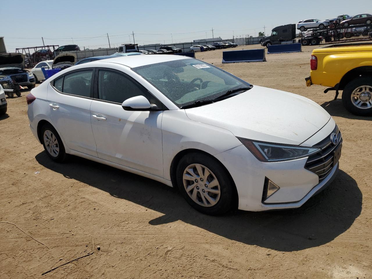 2019 HYUNDAI ELANTRA SE - Фото 4