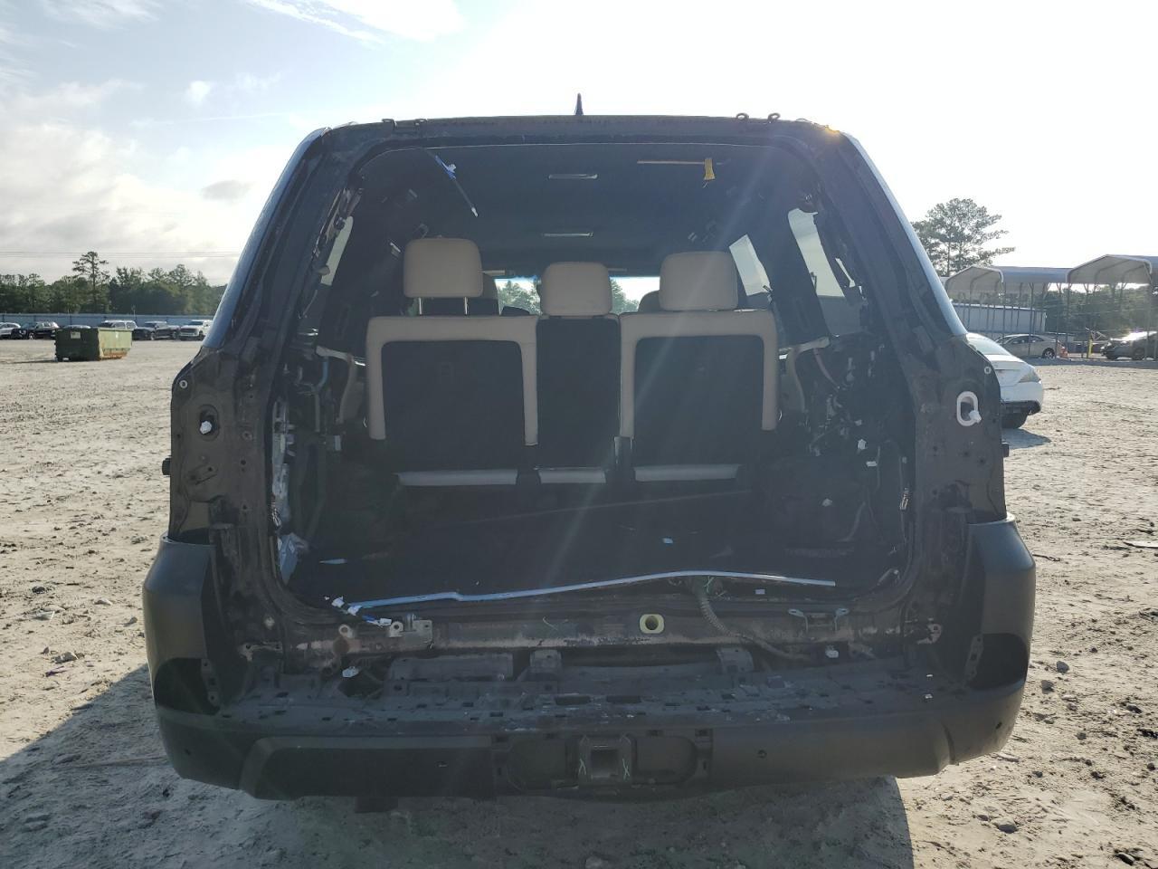 2019 LEXUS LX 570 - Image 6