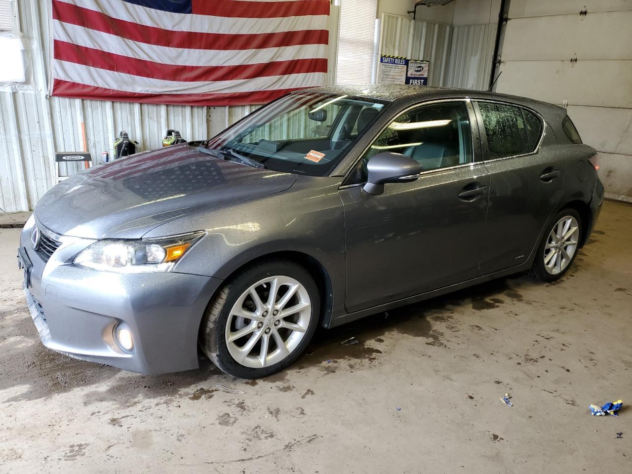2013 LEXUS CT 200