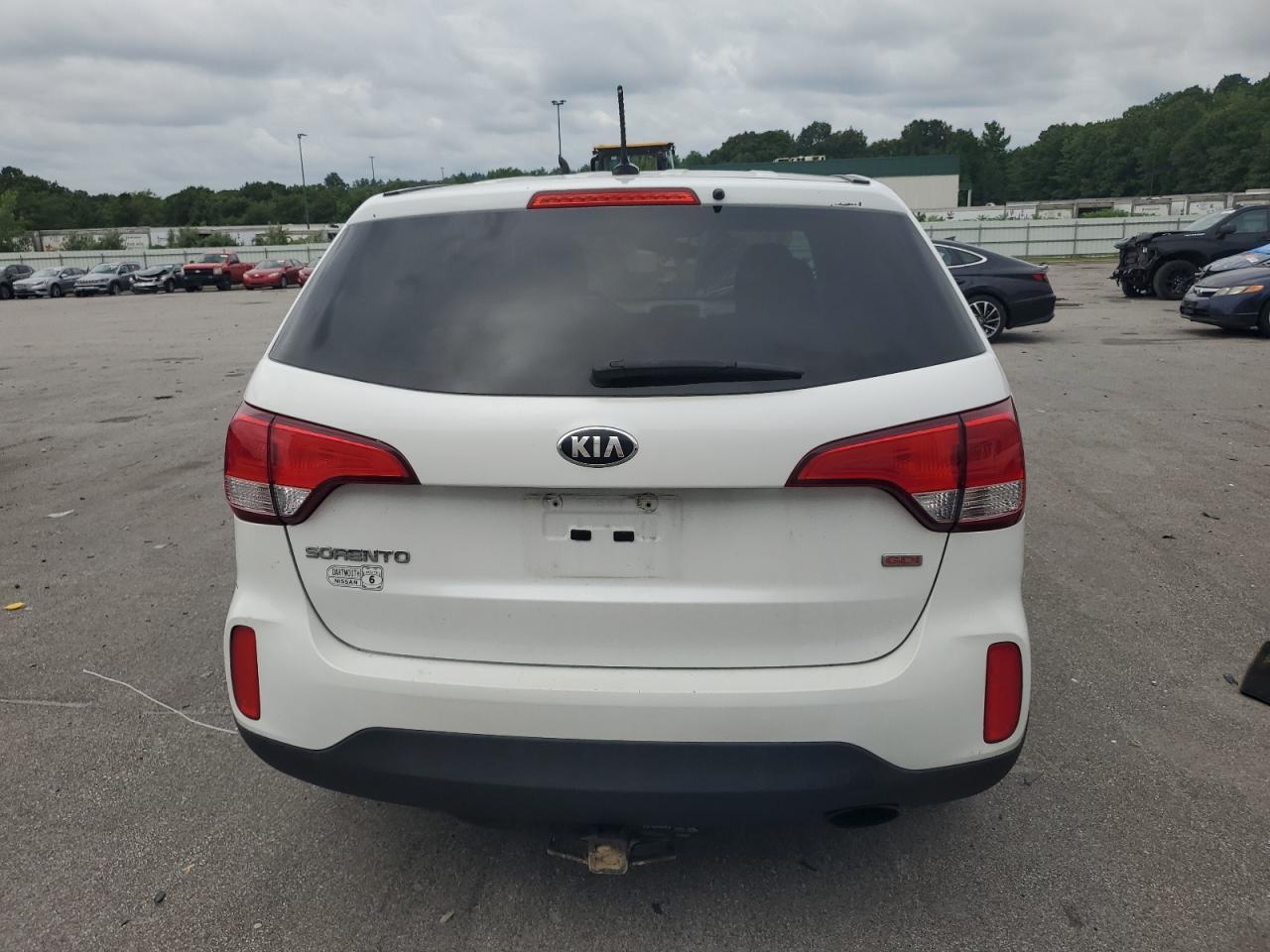 2014 KIA SORENTO LX - Image 6