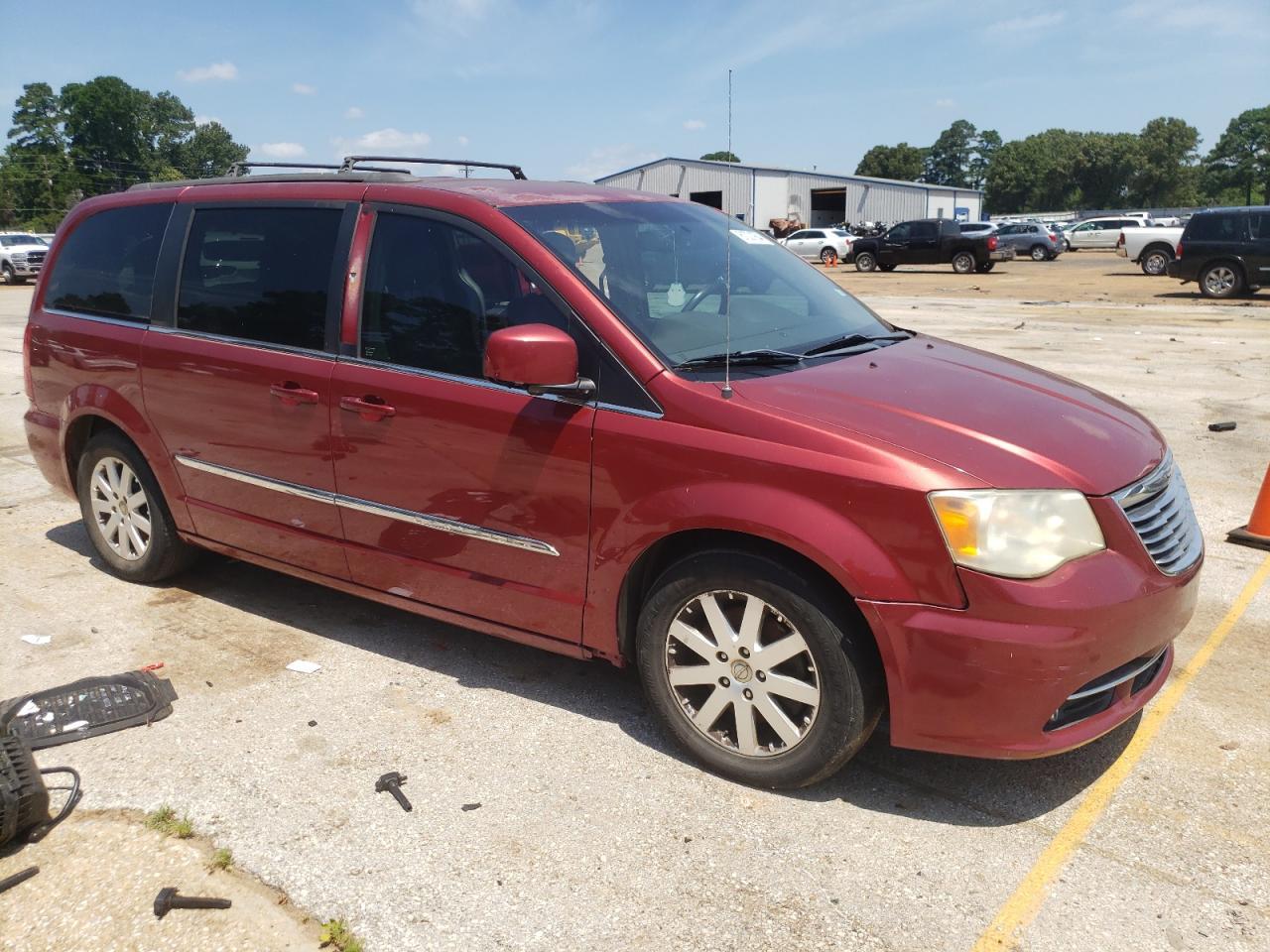 2014 CHRYSLER TOWN & COU - Image 4