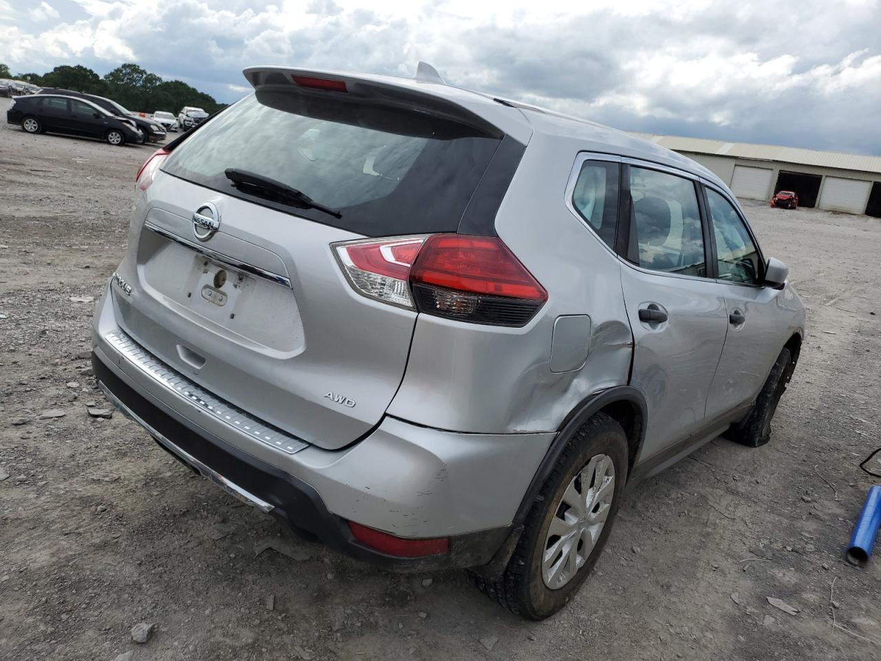 2017 NISSAN ROGUE S - Image 3