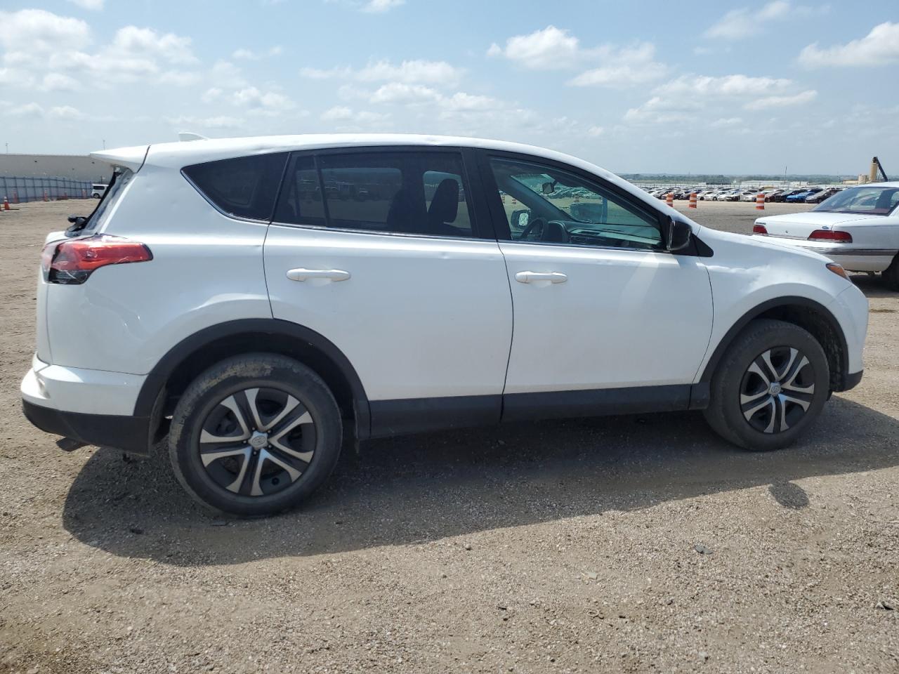 2018 TOYOTA RAV4 LE - Image 3