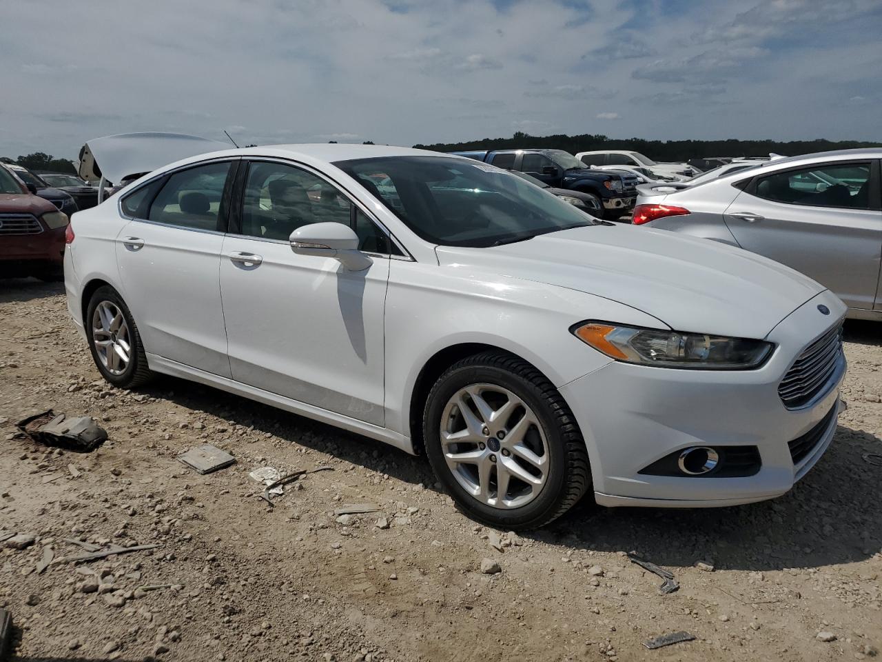 2013 FORD FUSION SE - Image 4