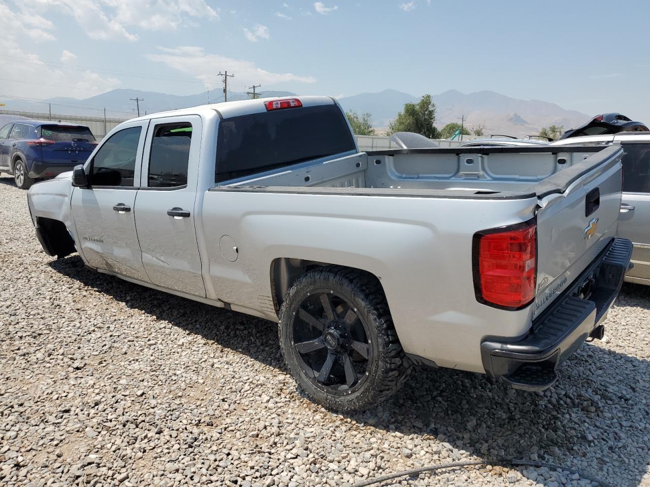 2016 CHEVROLET SILVERADO - Image 2