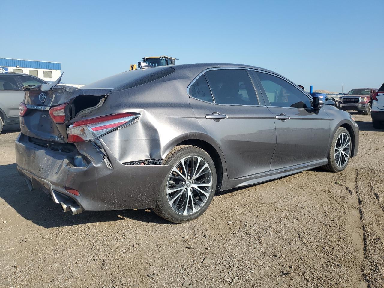 2018 TOYOTA CAMRY L - Image 3