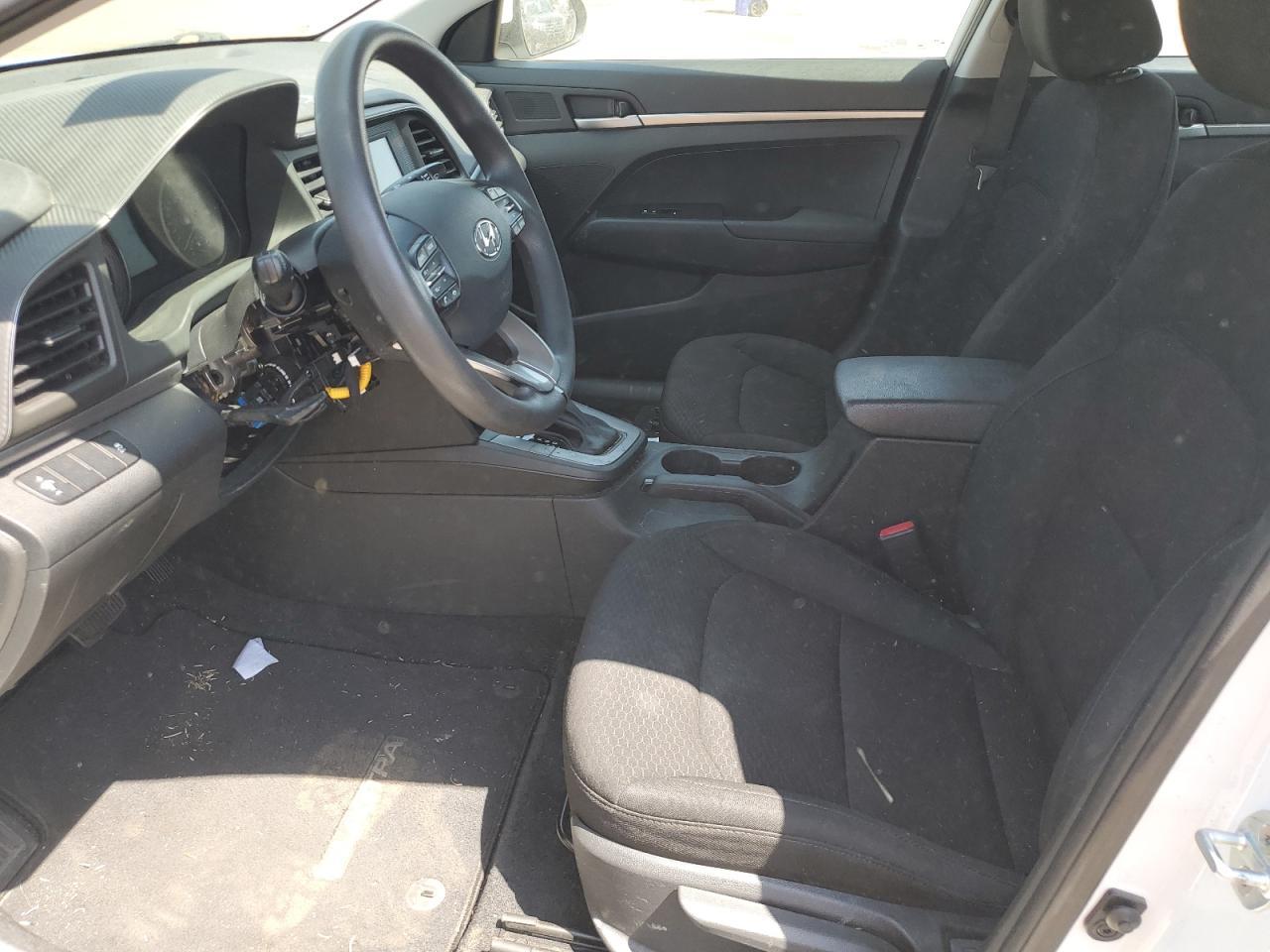 2019 HYUNDAI ELANTRA SE - Фото 7